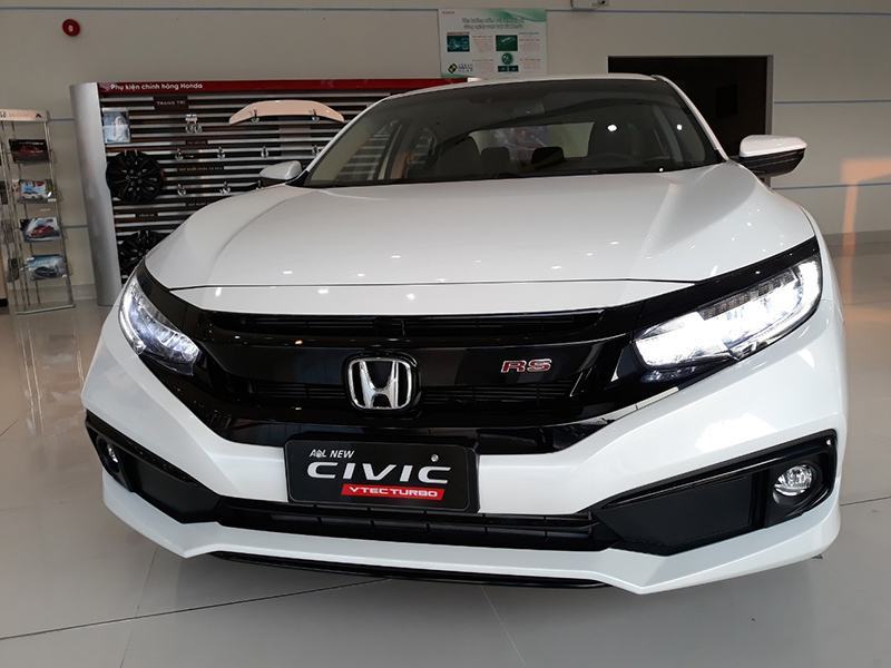 Honda Civic RS Hatchback 2020 có giá 942 triệu đồng